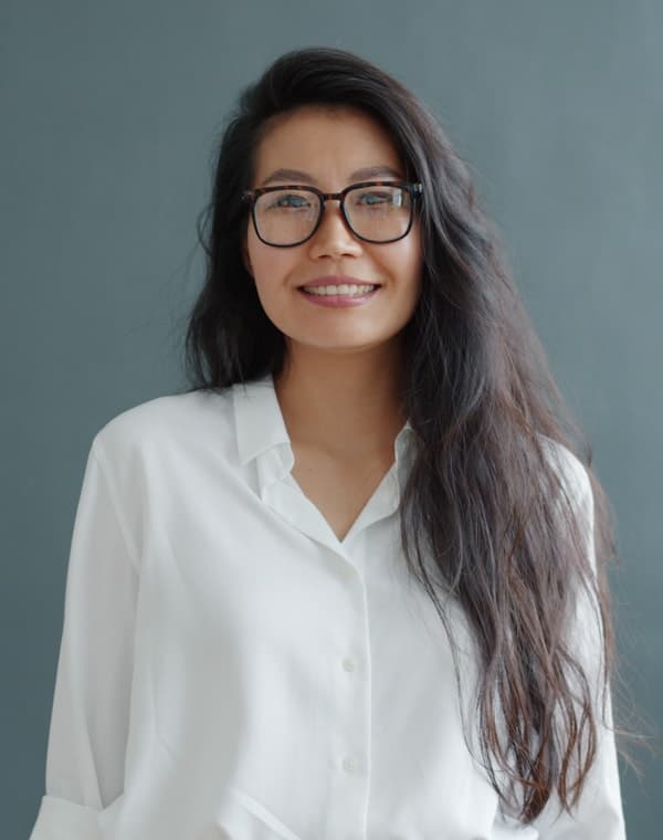 Dr Lena Marsh, Dentist